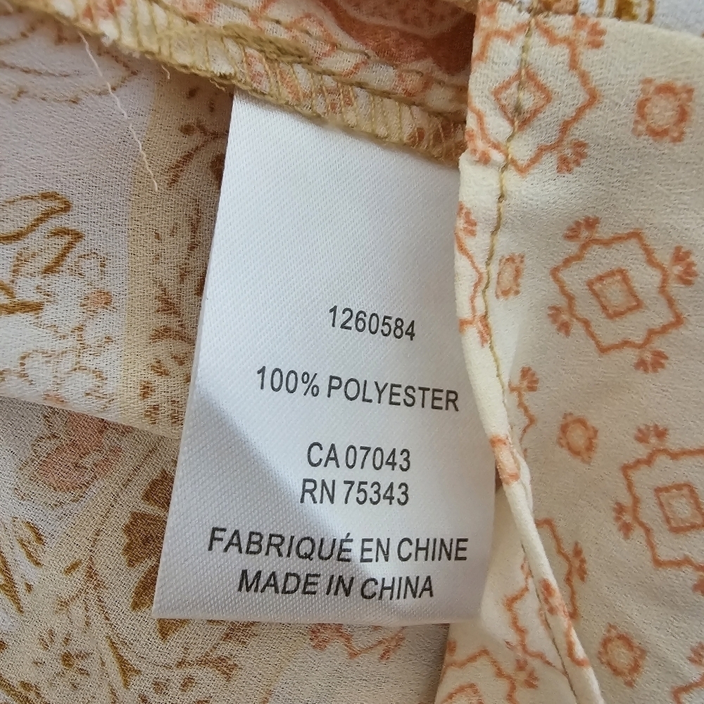 Cupcakes & Cashmere Paisley Style Blouse Women's Size Small NWOT - Picture 2 of 9